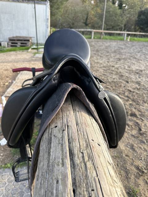 Sella da dressage Prestige Italia  17" - 2015