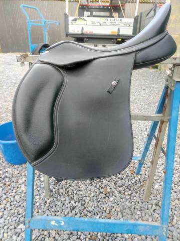 Sella mista Wintec Wintec 500 wide polyvalente (all-purpose) 17.5" - 2022