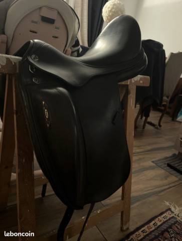 Sella da dressage Prestige Italia  17.5" - 2019