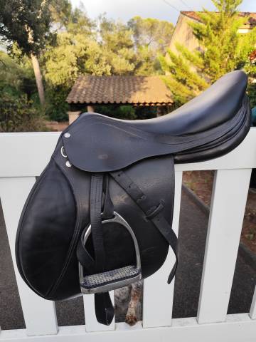 Sella da salto ostacoli Forestier  17" - 2005