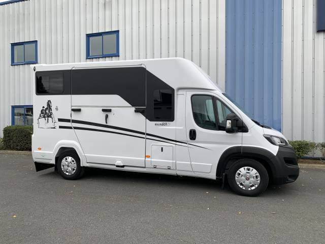 Van per Cavalli Barbot D5 2024 Occasione