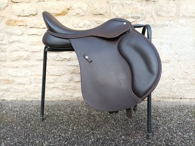 Sella mista Wintec  17.5" - 2023