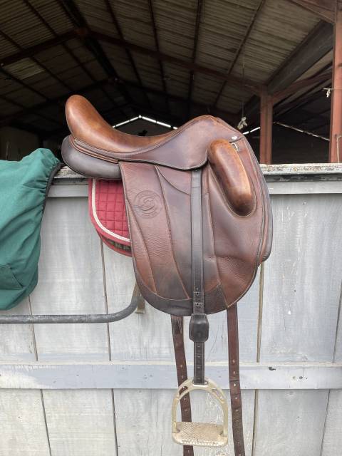 Sella da dressage Forestier  17" - 2017