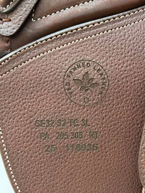 Sella da salto ostacoli CWD  17.5" - 2025