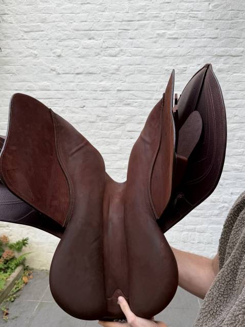 Sella da salto ostacoli CWD  17.5" - 2025