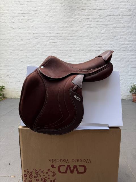 Sella da salto ostacoli CWD  17.5" - 2025