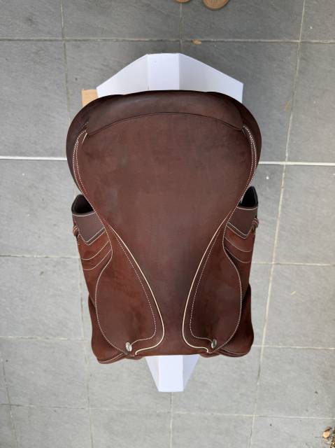 Sella da salto ostacoli CWD  17.5" - 2025