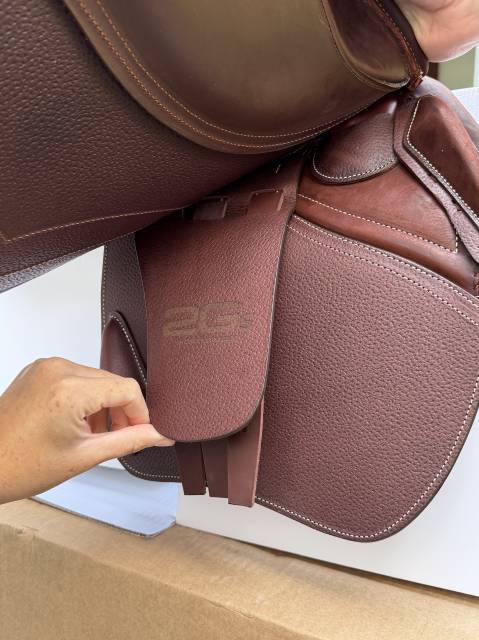 Sella da salto ostacoli CWD  17.5" - 2025