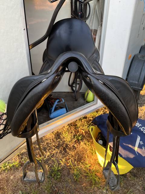 Sella da dressage Antarès  17.5" - 2010