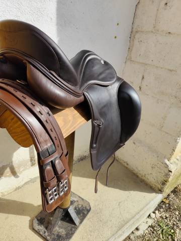Sella da dressage Prestige Italia  18" - 2015