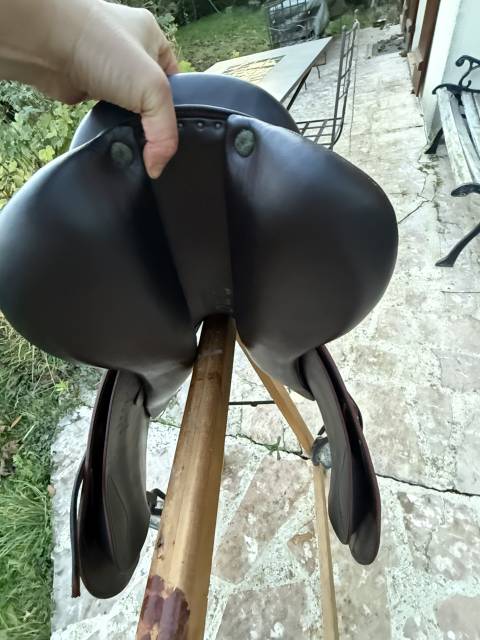 Sella da salto ostacoli Devoucoux  18" - 2016