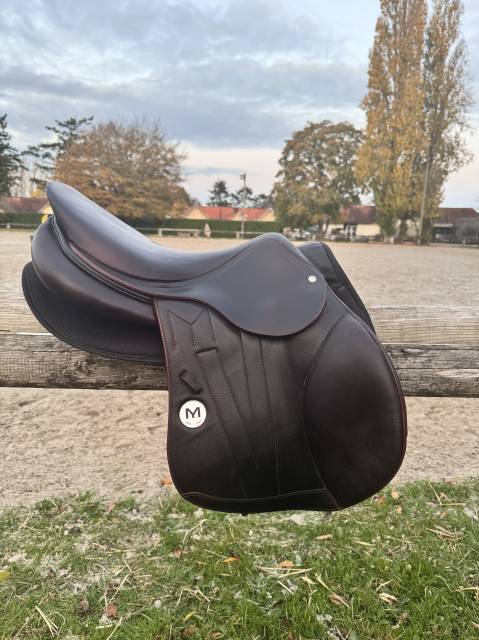 Sella da salto ostacoli Meyer  17.5" - 2021