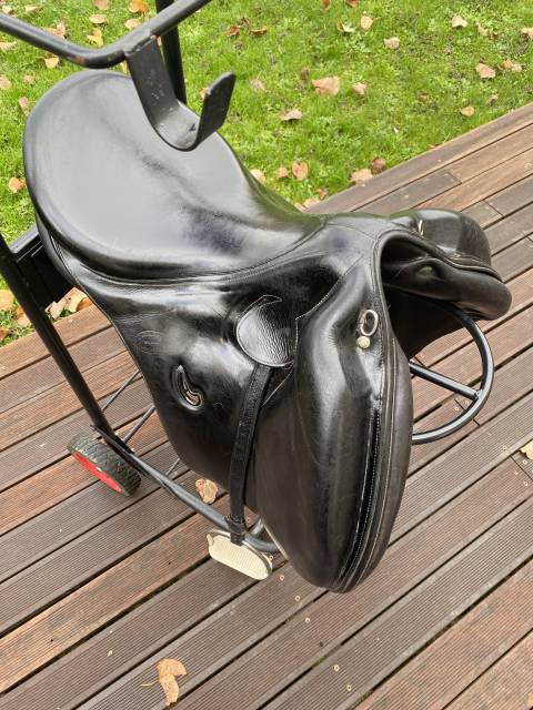 Sella da endurance Devoucoux  18" - 2008