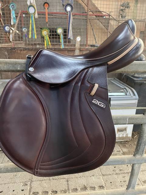 Sella da salto ostacoli CWD  17" - 2024