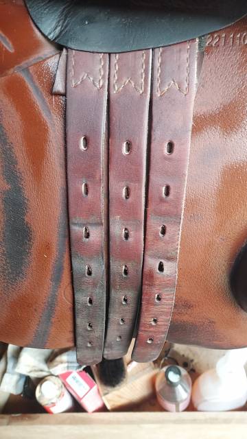 Sella da salto ostacoli Prestige Italia  16" - 2011