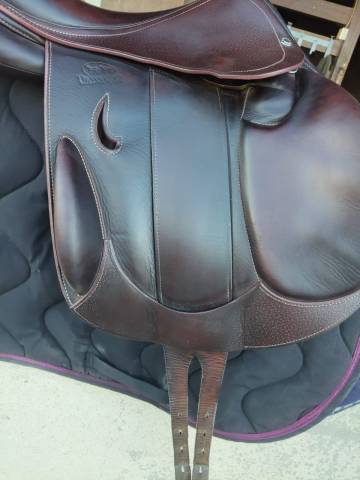 Sella da salto ostacoli Devoucoux  16.5" - 2020