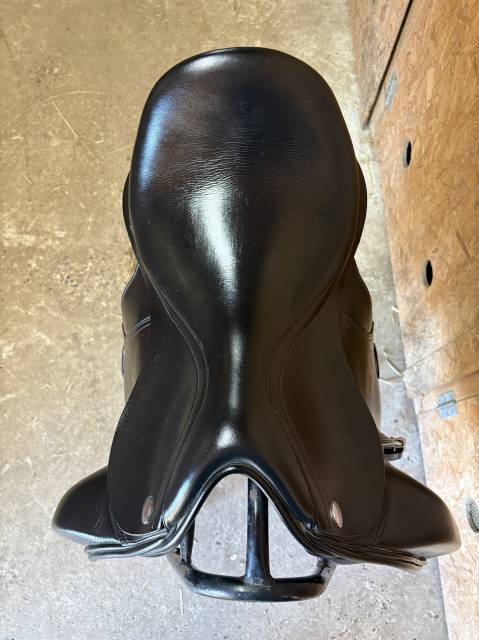 Sella da dressage Thorowgood  MDS  17.5" - 2021