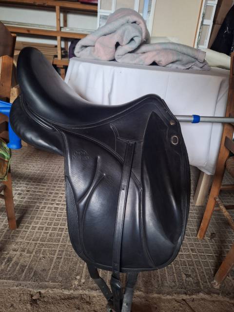 Sella da dressage Devoucoux  17.5" - 2020