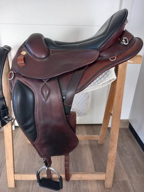 Sella da trekking Prestige Italia  17" - 2018