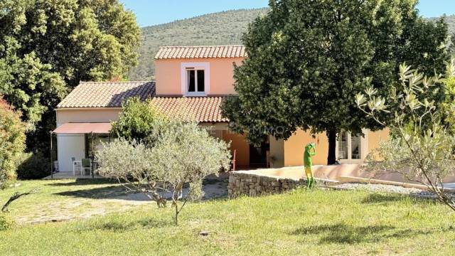Propriet&agrave; equestre In vendita Var