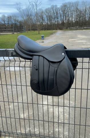 Sella da salto ostacoli Forestier  17.5" - 2022