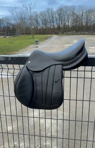 Sella da salto ostacoli Forestier  17.5" - 2022