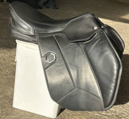 Sella da salto ostacoli  Flex on S jump 03 17" - 2024