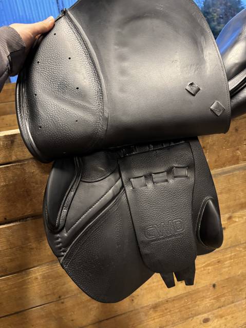 Sella da salto ostacoli CWD  17.5" - 2013