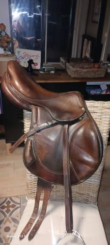 Sella da salto ostacoli Antarès  17" - 2007