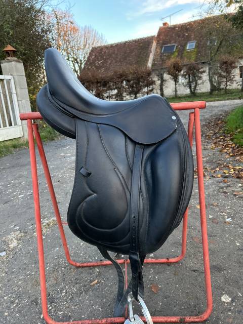 Sella da dressage Antarès  17" - 2015