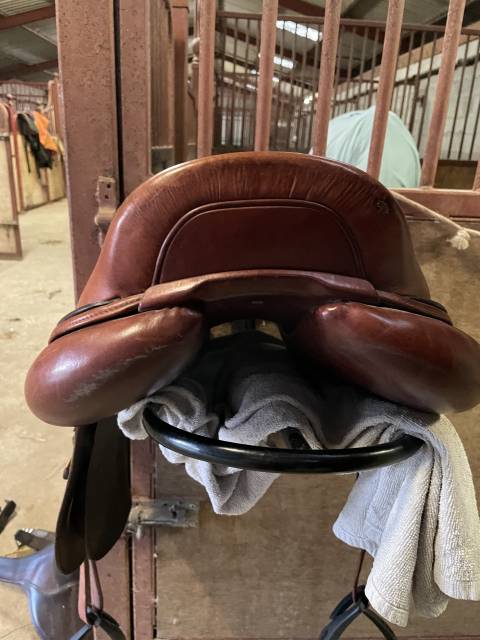 Sella da salto ostacoli CWD Se02  17.5" - 2022