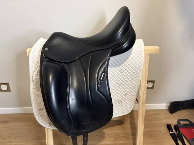 Sella da dressage Equipe  17.5" - 2022