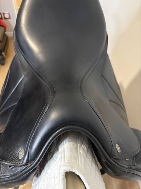 Sella da dressage Equipe  17.5" - 2022