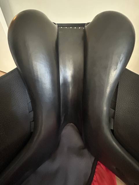 Sella da dressage Equipe  17.5" - 2022