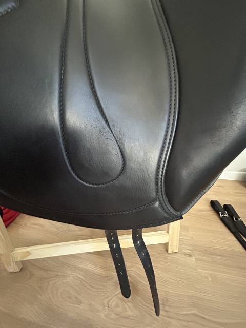 Sella da dressage Equipe  17.5" - 2022