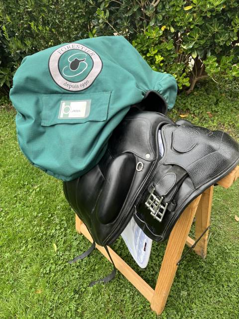 Sella da dressage Forestier  17.5" - 2019