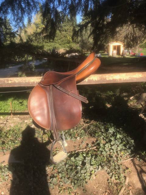 Sella da salto ostacoli Devoucoux Biarritz 18" - 2020