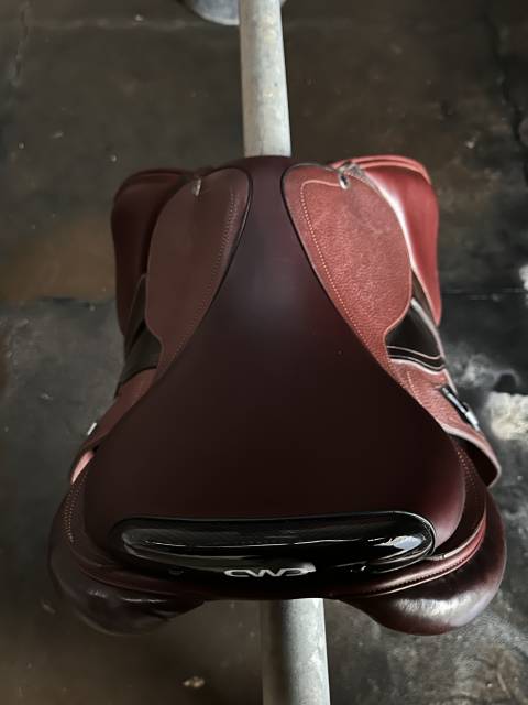 Sella da salto ostacoli CWD  17.5" - 2013