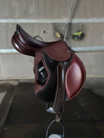 Sella da salto ostacoli CWD  17.5" - 2013