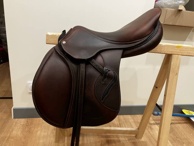 Sella da salto ostacoli Antarès  17.5" - 2024