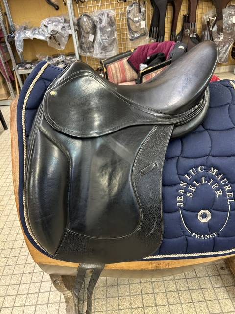 Sella da dressage Forestier  16.5" - 2010