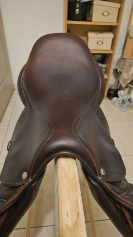 Sella da salto ostacoli Devoucoux BIARRITZ K 17.5" - 2022