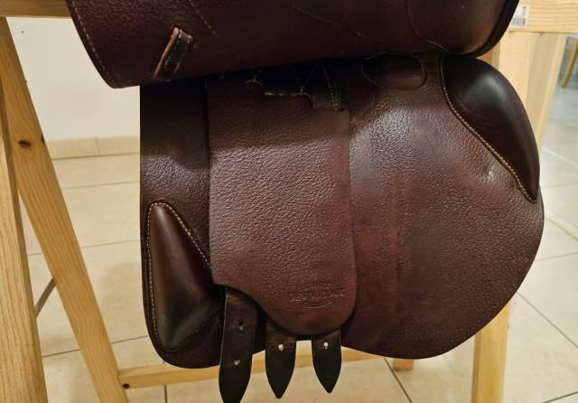 Sella da salto ostacoli Devoucoux BIARRITZ K 17.5" - 2022