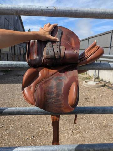 Altra sella   17" - 2023