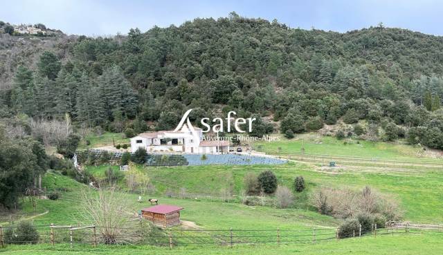 Proprietà equestre In vendita Ardèche