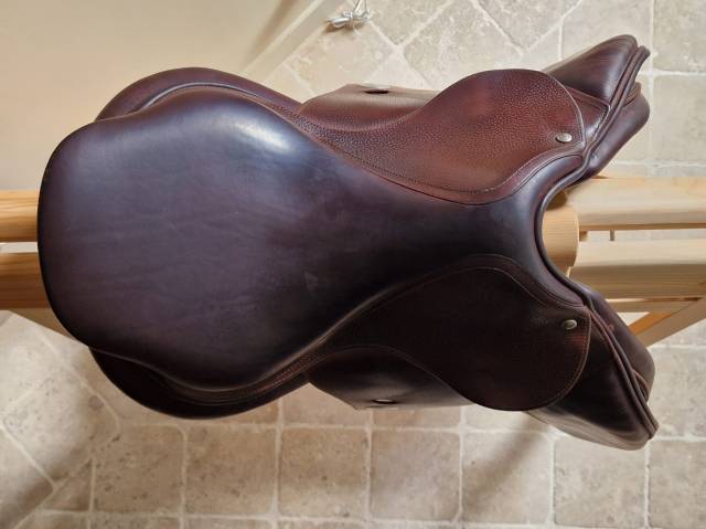 Sella da salto ostacoli Meyer  17" - 2019