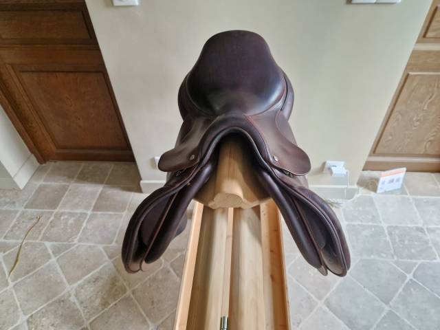 Sella da salto ostacoli Meyer  17" - 2019