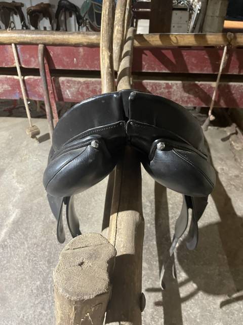 Sella da dressage Stubben  17.5" - 2020