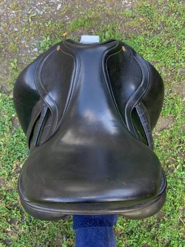 Sella da dressage Fleur de Lys Pompadour 17" - 2008