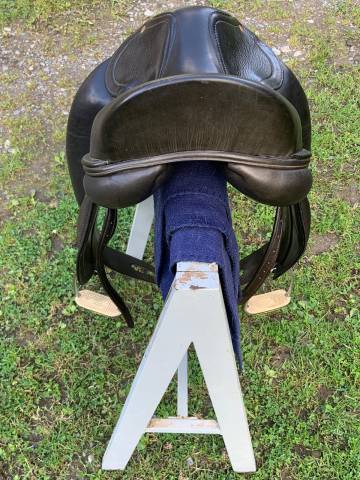 Sella da dressage Fleur de Lys Pompadour 17" - 2008